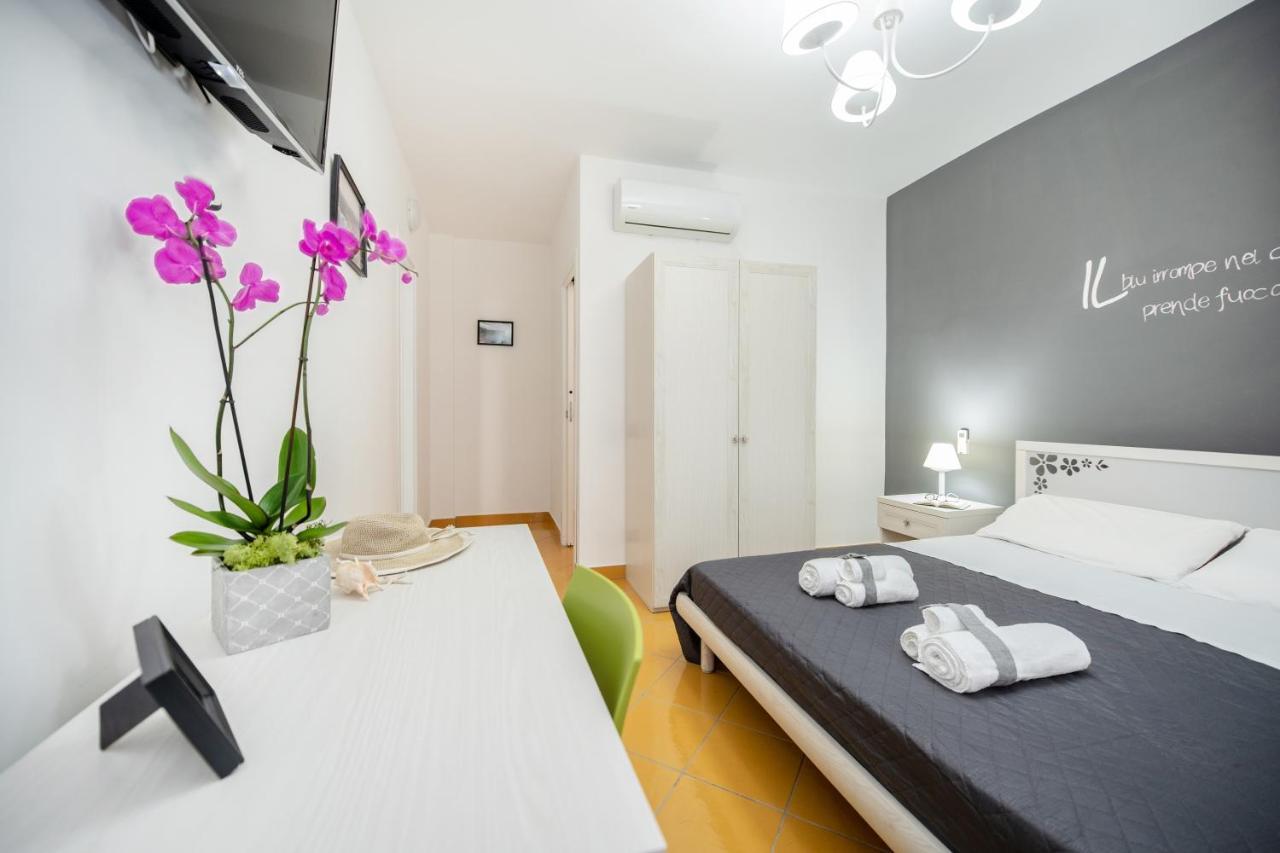 La Casa Del Pozzo Vecchio Bed & Breakfast Прочида Екстериор снимка